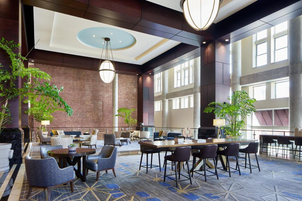 Hotel Lancaster Marriott At Penn Square Extérieur photo