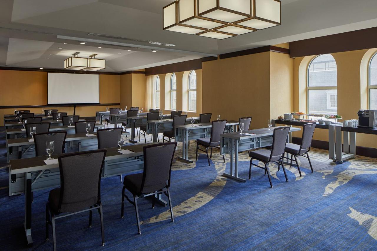 Hotel Lancaster Marriott At Penn Square Extérieur photo